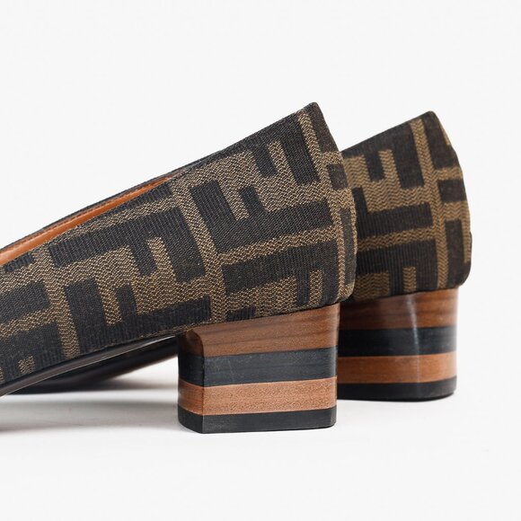 Fendi Brown Black Zucca Canvas Leather Bow Cap Toe Pumps, Size 5.5 - Picture 8 of 10